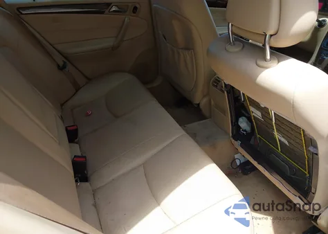 2003 Mercedes-Benz C 240 из США, поврежденный, VIN WDBRF61J43E014165